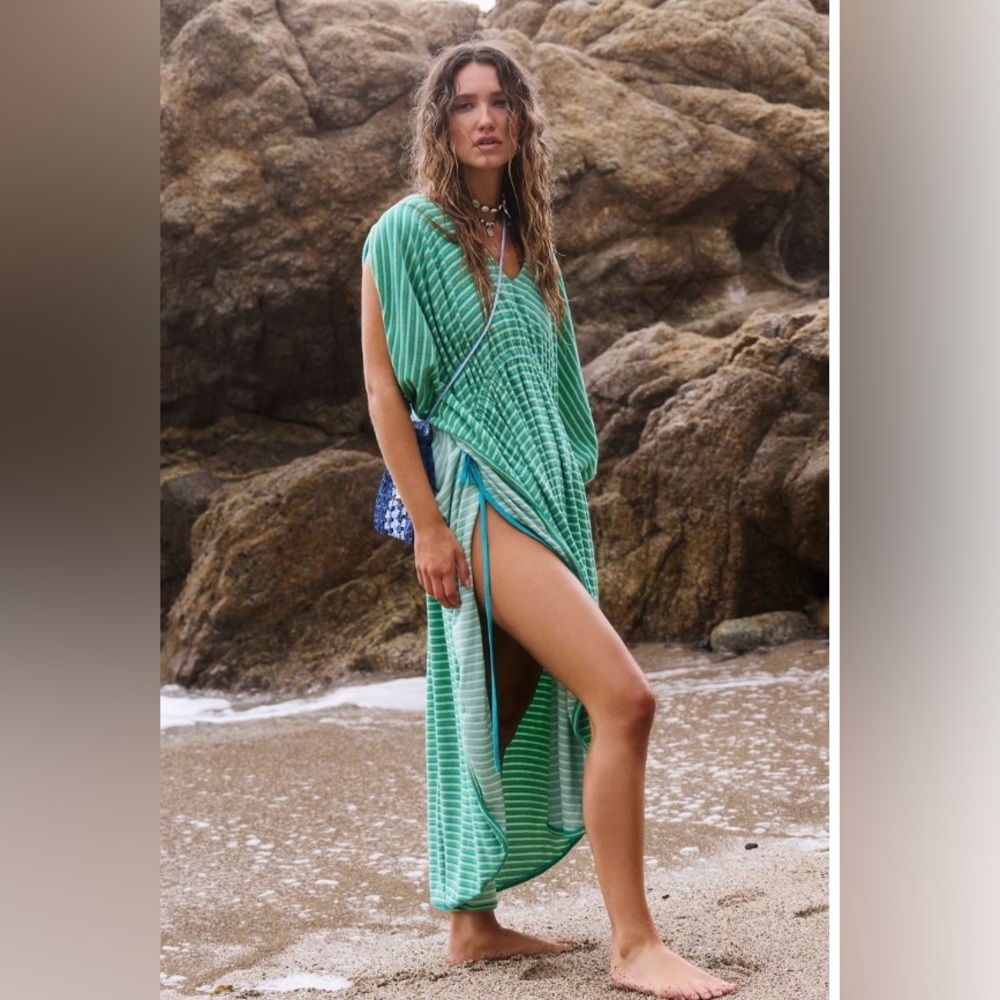 Free People Poolside Mdi in Blue Combo!